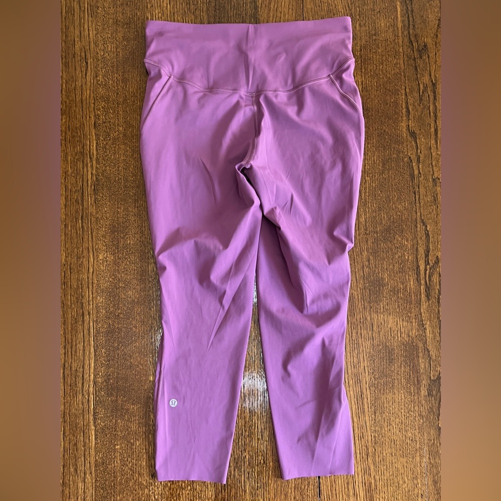 🍋LIKE NEW Condition Base Pace Leggings